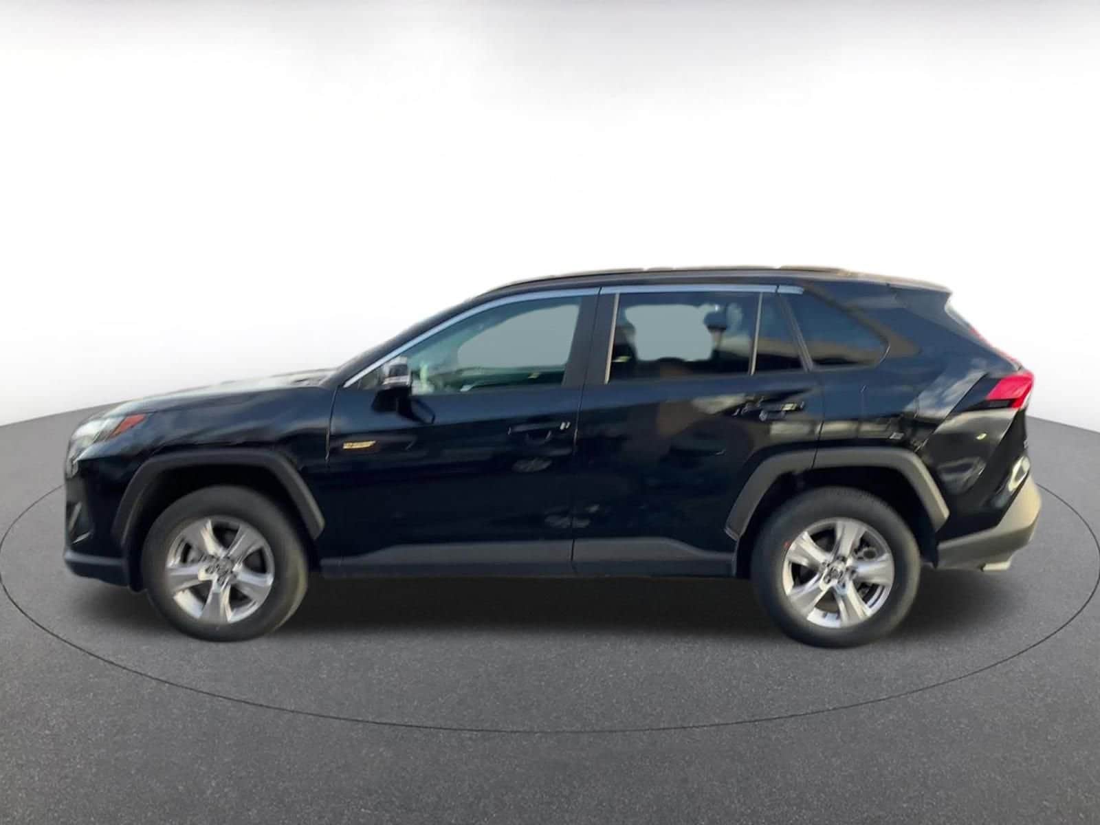 Thumbnail: 2025 Toyota RAV4 - 9