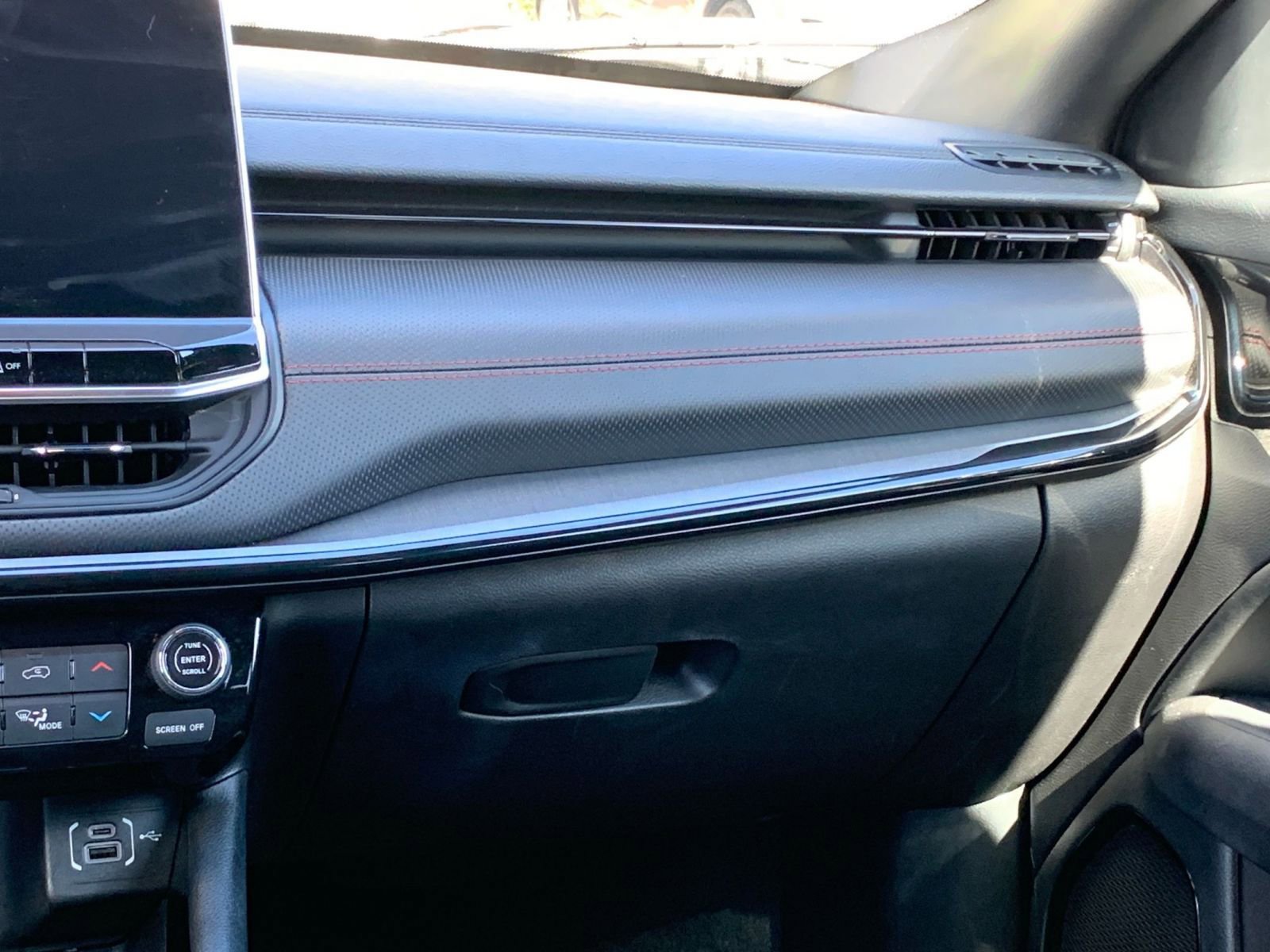 Thumbnail: 2025 Jeep Compass - 33