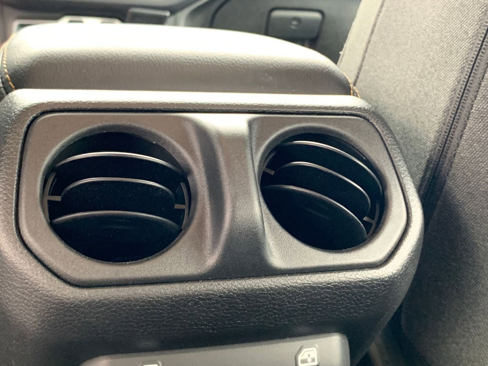 Thumbnail: 2025 Jeep Wrangler - 23