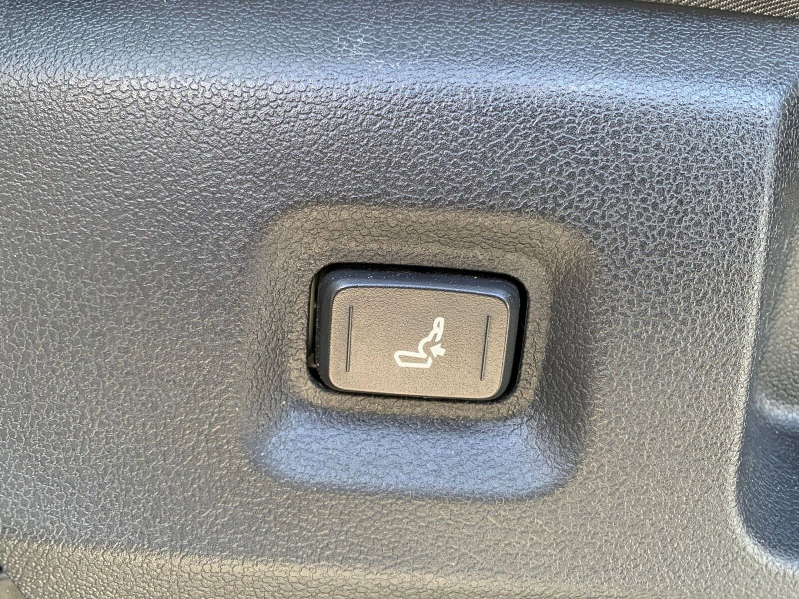 Thumbnail: 2025 Toyota Tacoma - 22