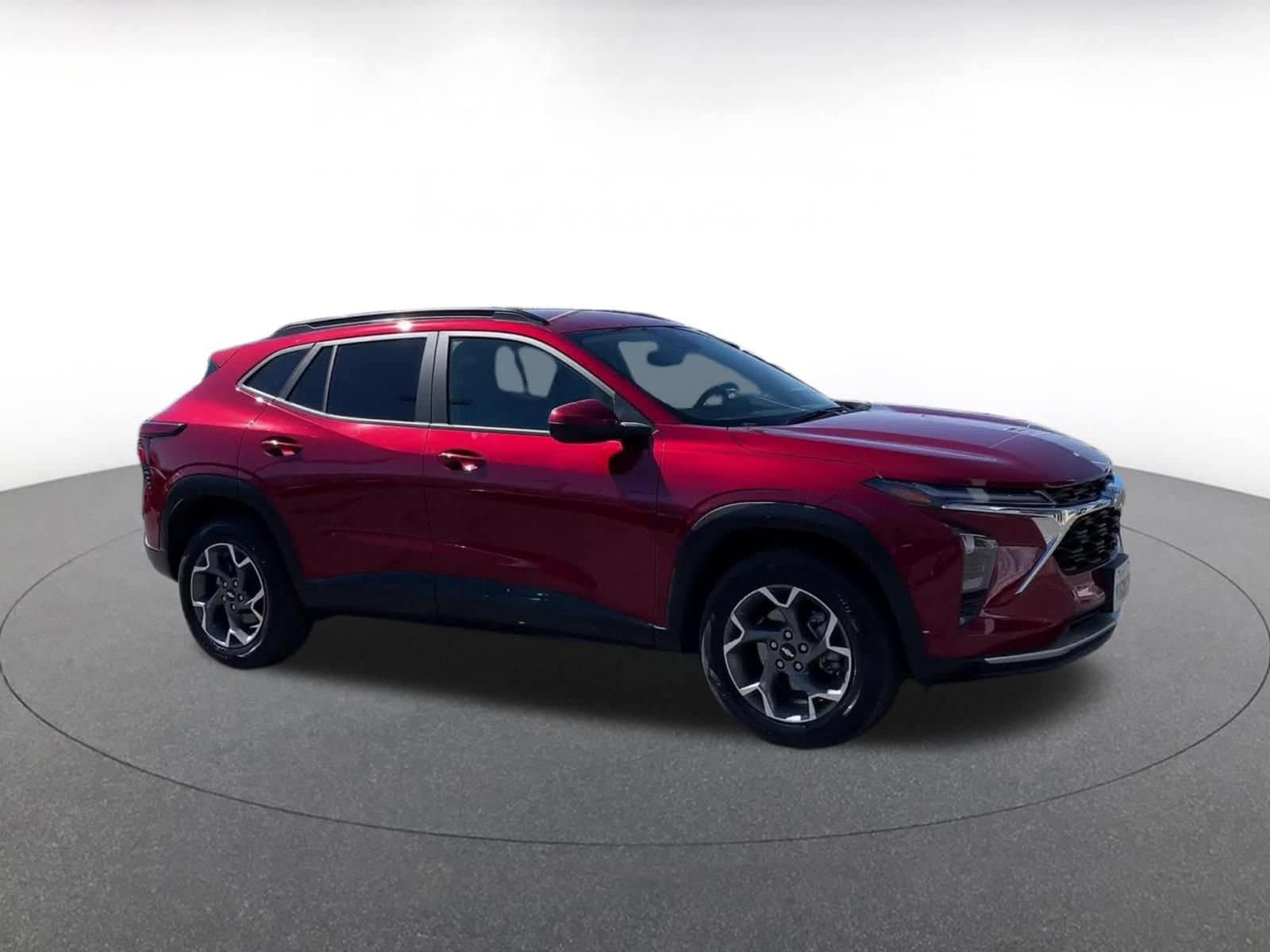 Thumbnail: 2025 Chevrolet Trax - 2