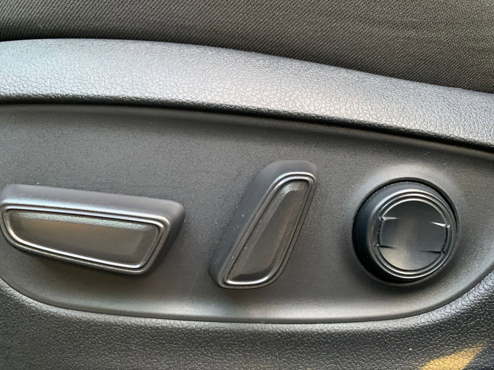 Thumbnail: 2025 Toyota RAV4 - 23