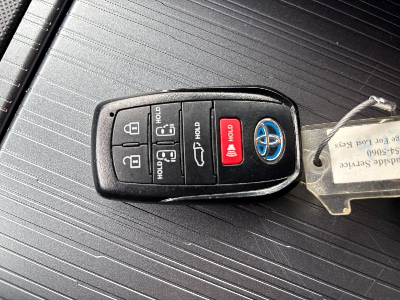 Thumbnail: 2025 Toyota Sienna - 20