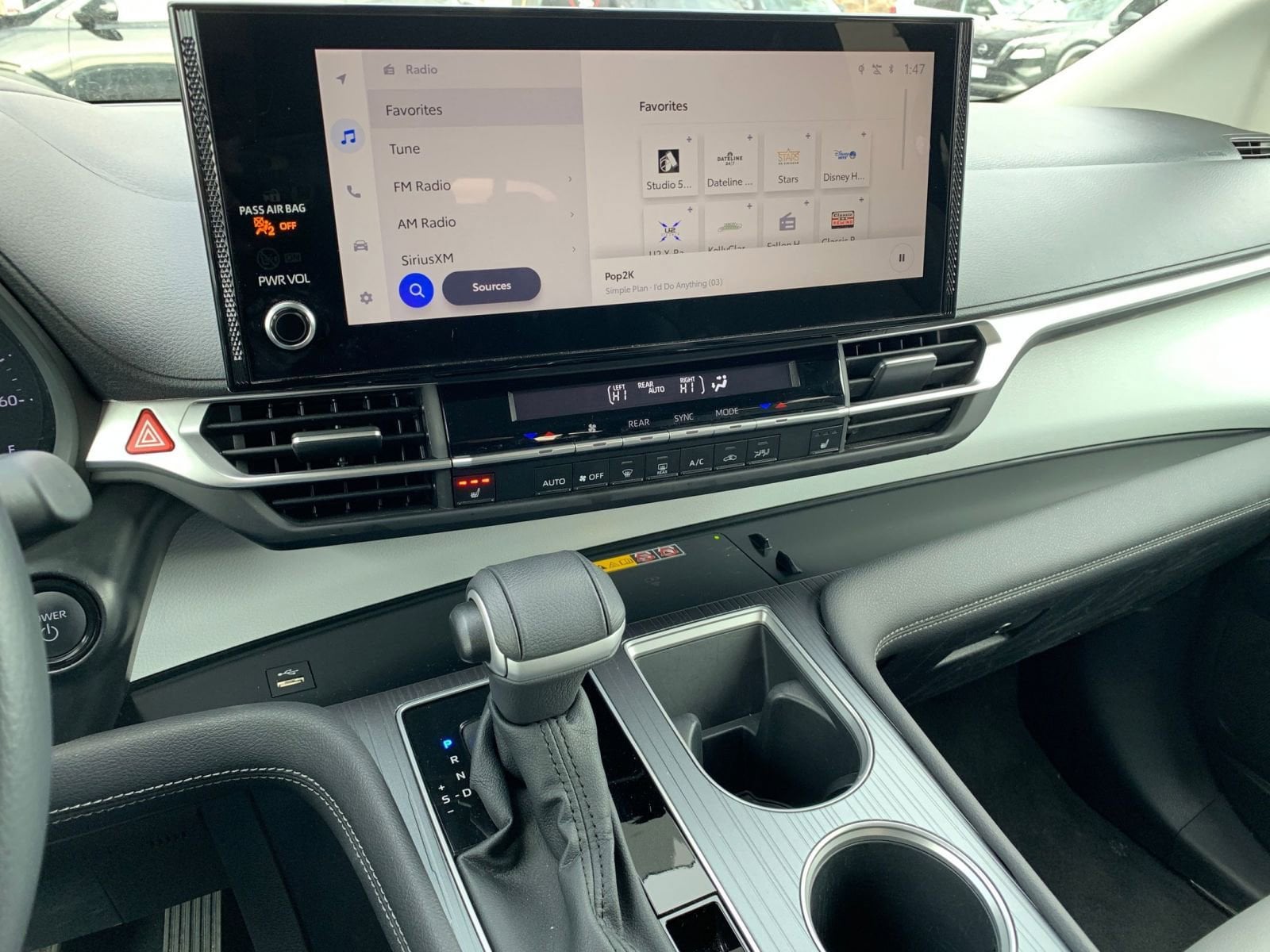 Thumbnail: 2025 Toyota Sienna - 20