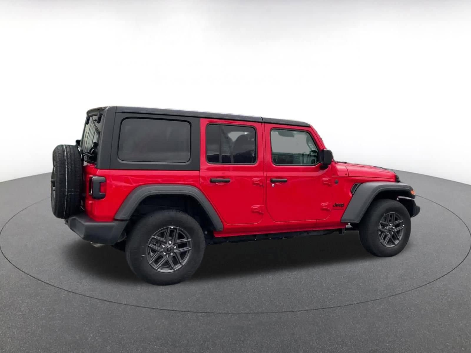 Thumbnail: 2025 Jeep Wrangler - 15