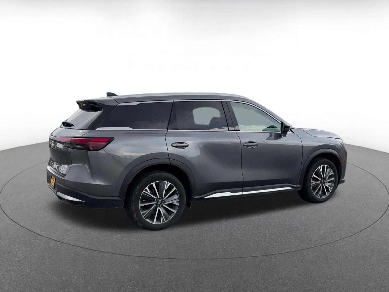 Thumbnail: 2026 INFINITI QX60 - 12