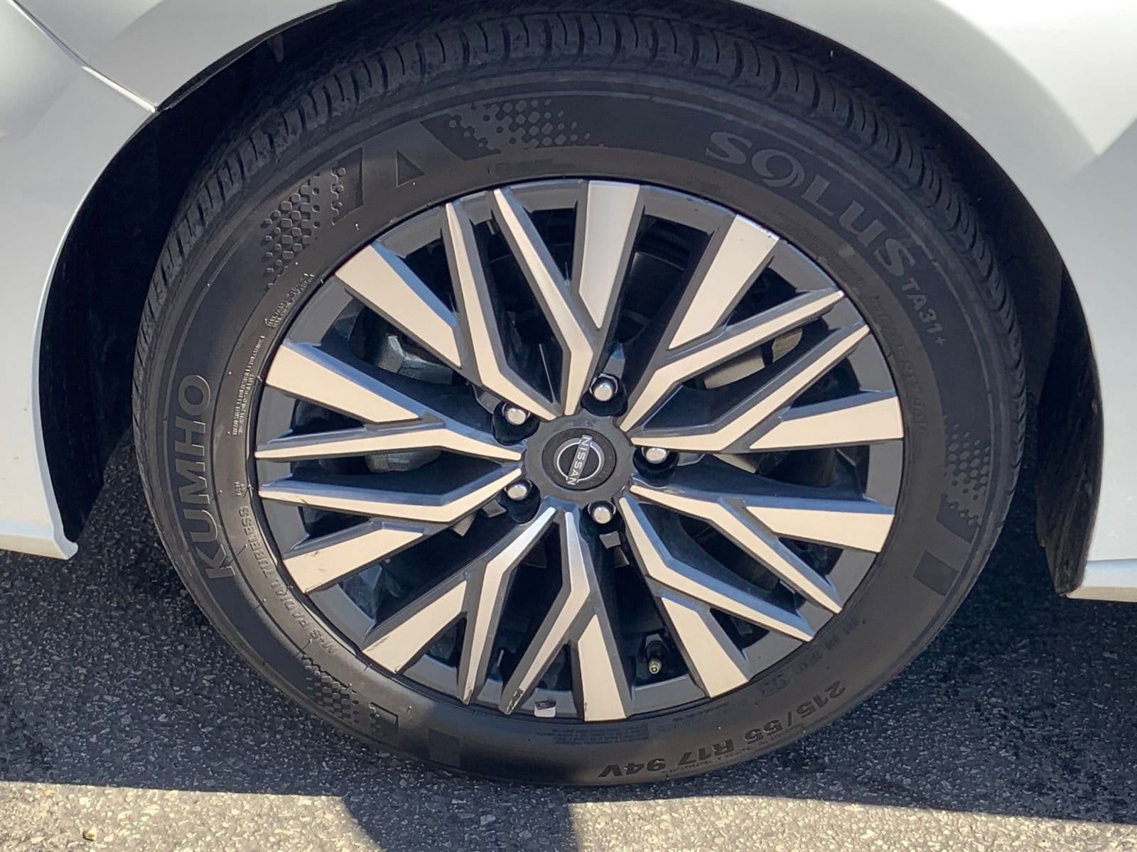 Thumbnail: 2025 Nissan Altima - 31