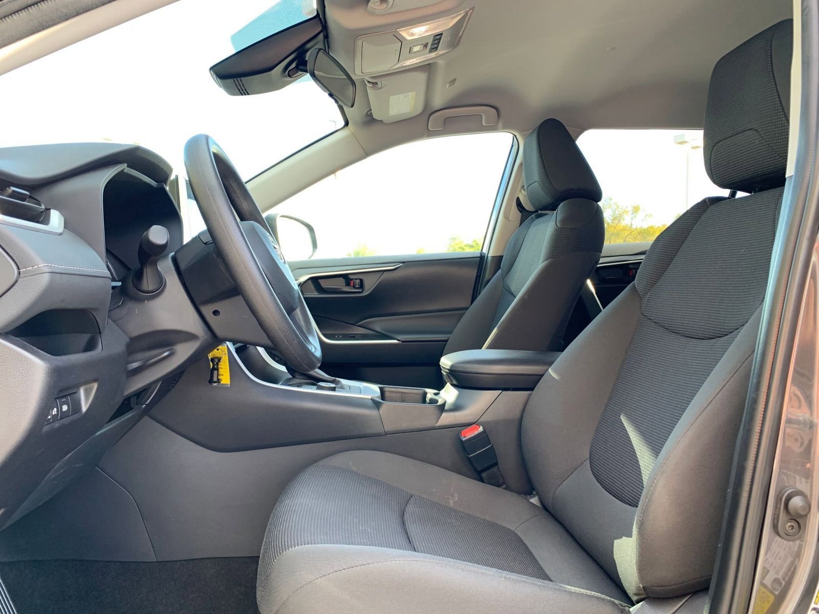 Thumbnail: 2025 Toyota RAV4 - 25