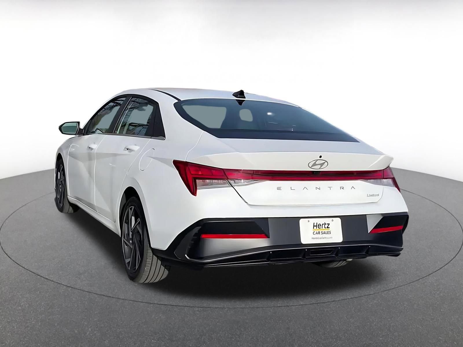 Thumbnail: 2025 Hyundai Elantra - 11