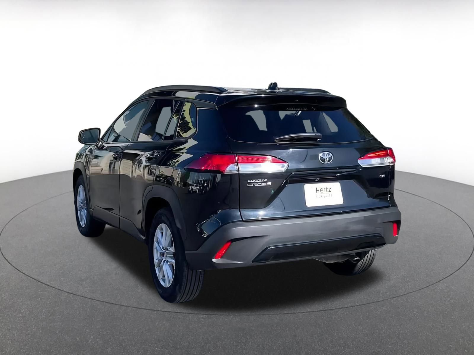 Thumbnail: 2025 Toyota Corolla Cross - 10