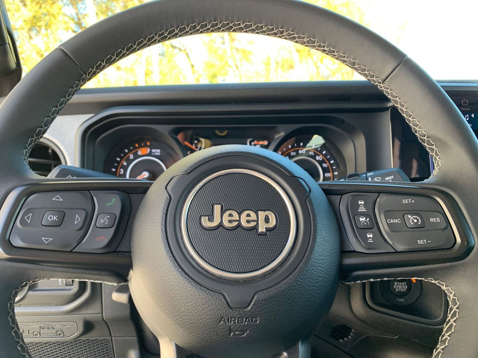 Thumbnail: 2025 Jeep Wrangler - 27