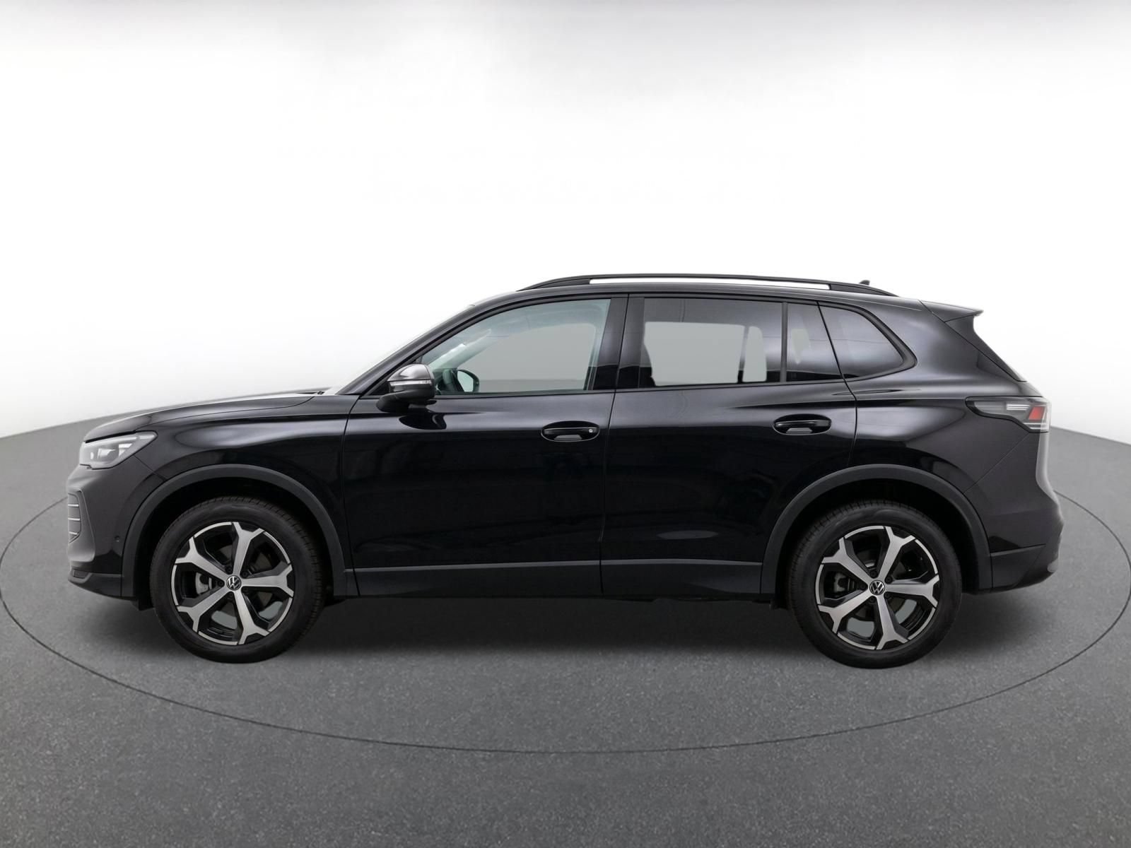 Thumbnail: 2026 Volkswagen Tiguan - 4