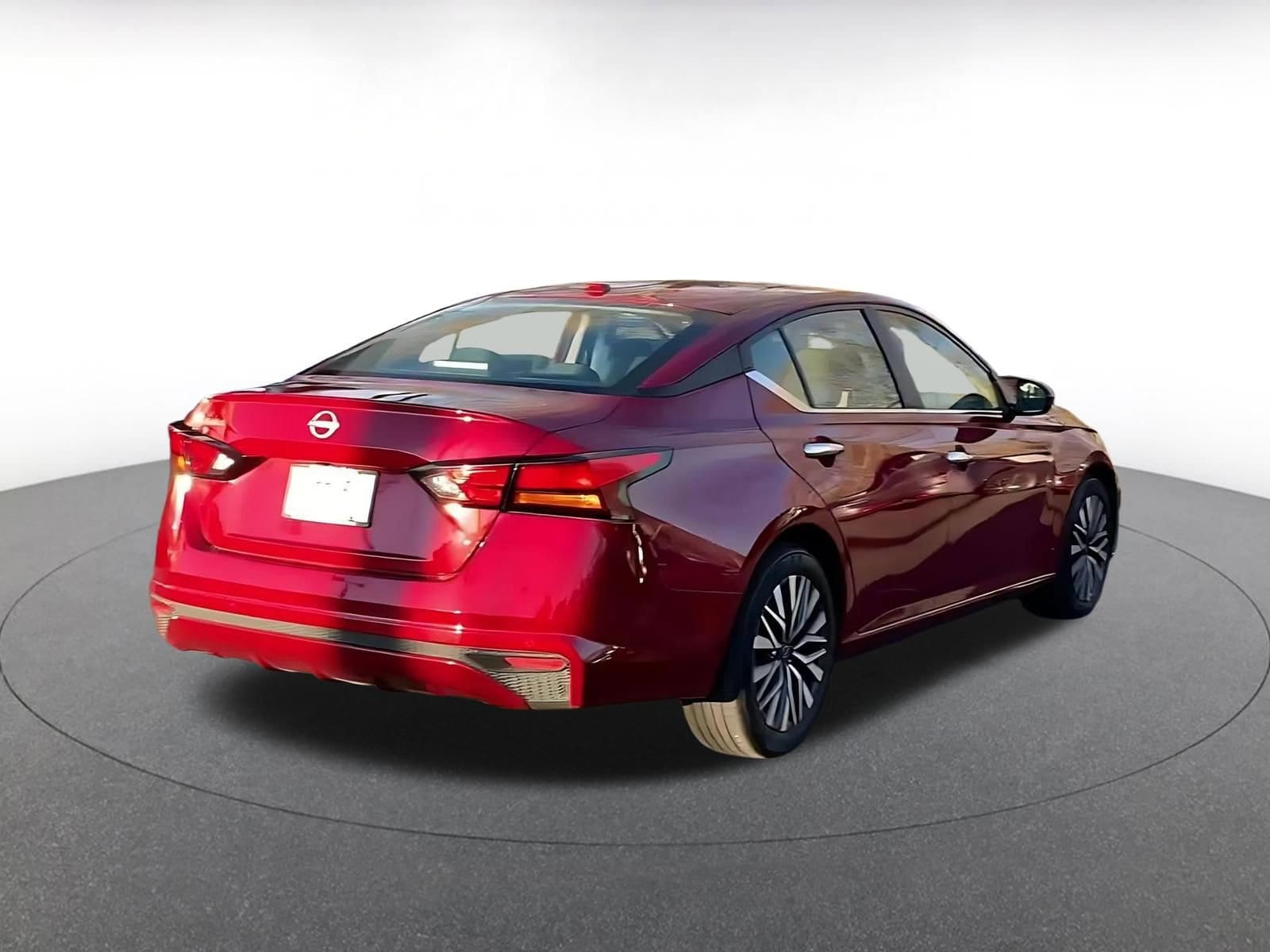 Thumbnail: 2025 Nissan Altima - 12