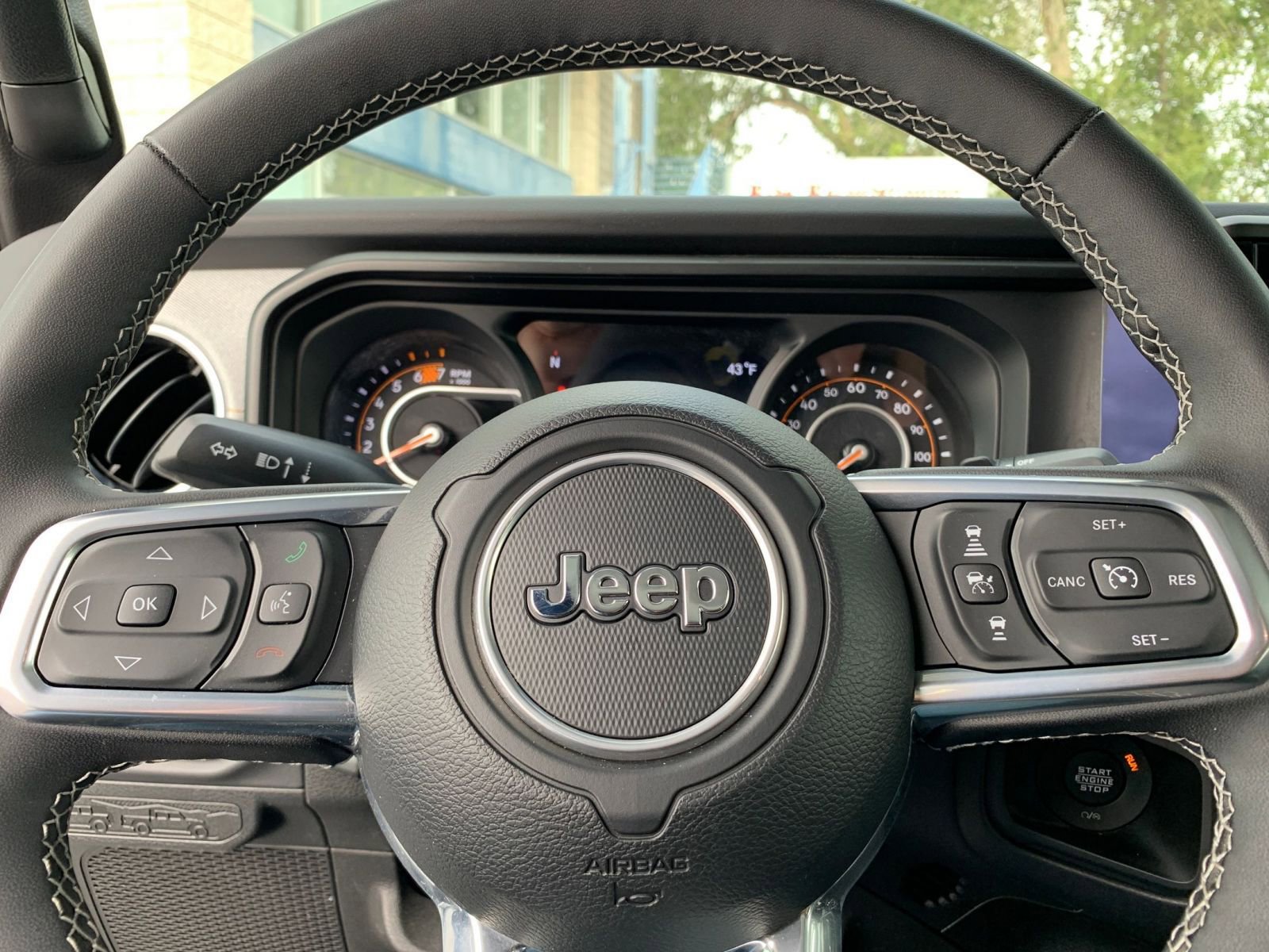 Thumbnail: 2025 Jeep Wrangler - 27