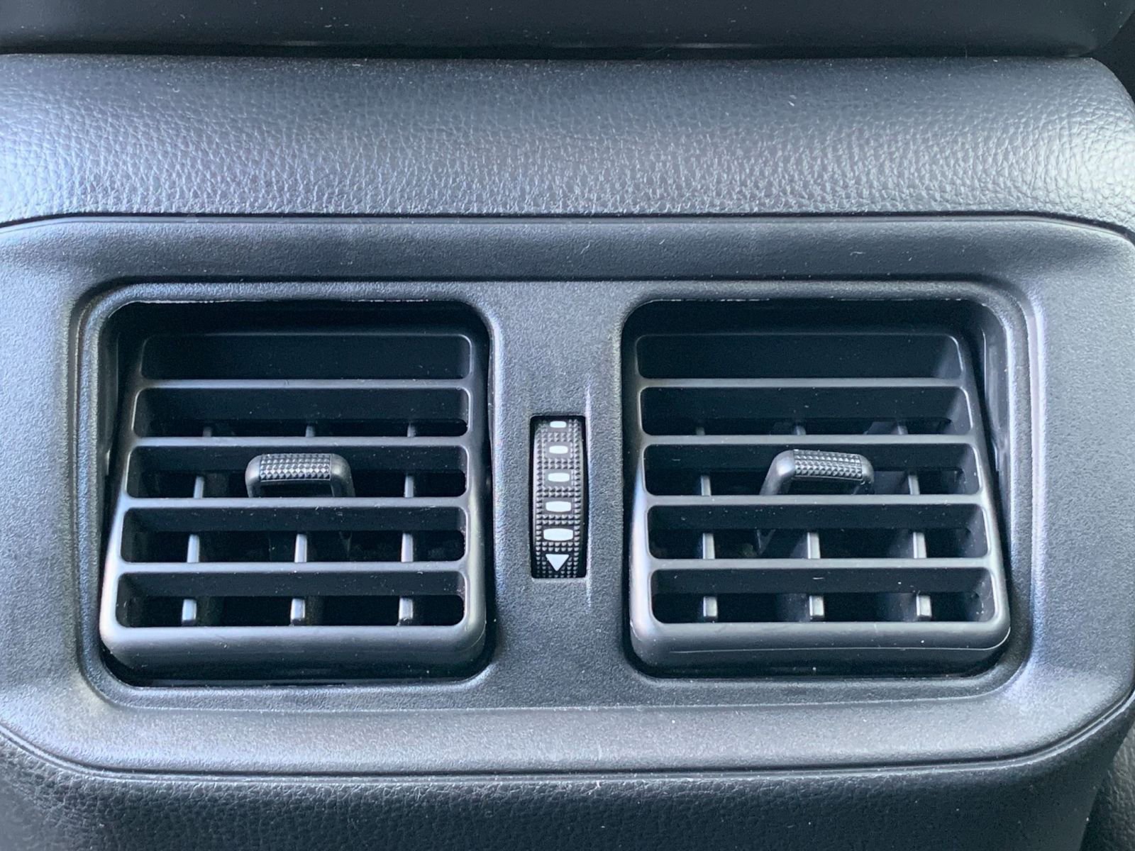 Thumbnail: 2025 Toyota RAV4 - 24