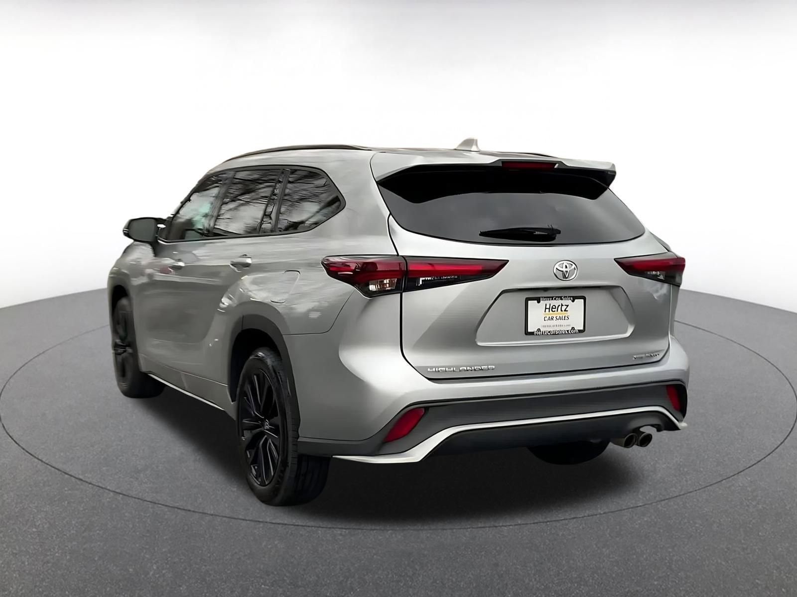 Thumbnail: 2025 Toyota Highlander - 11