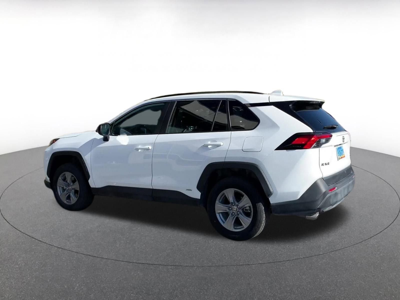 Thumbnail: 2025 Toyota RAV4 - 10