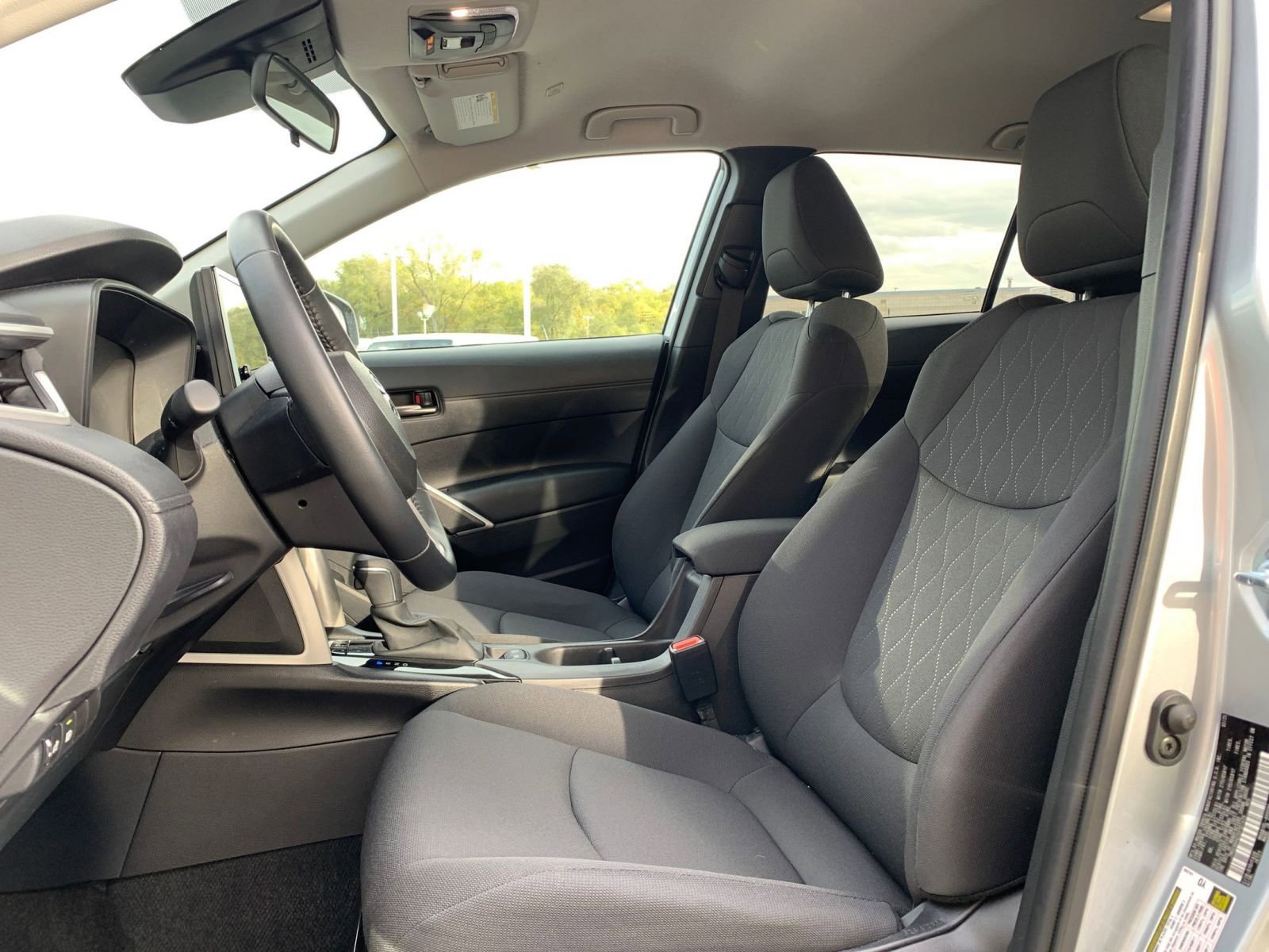 Thumbnail: 2025 Toyota Corolla Cross - 25