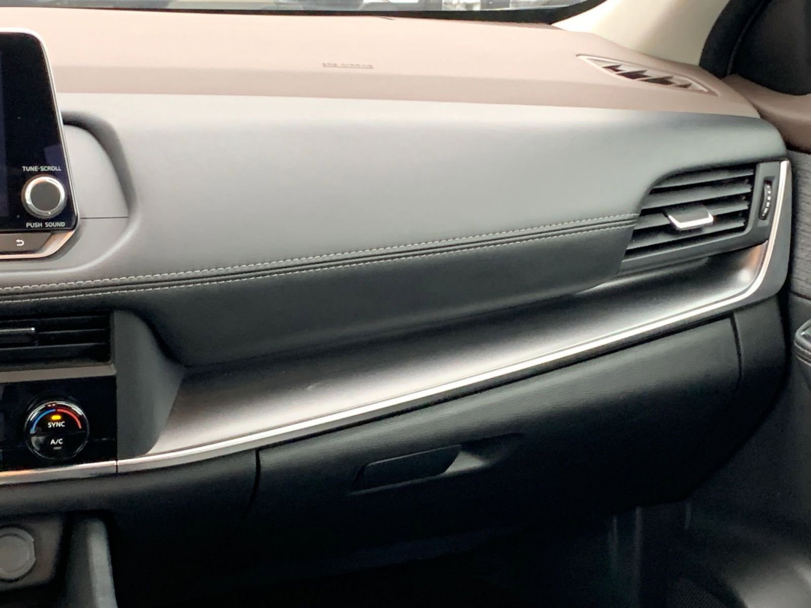 Thumbnail: 2023 Nissan Rogue - 35