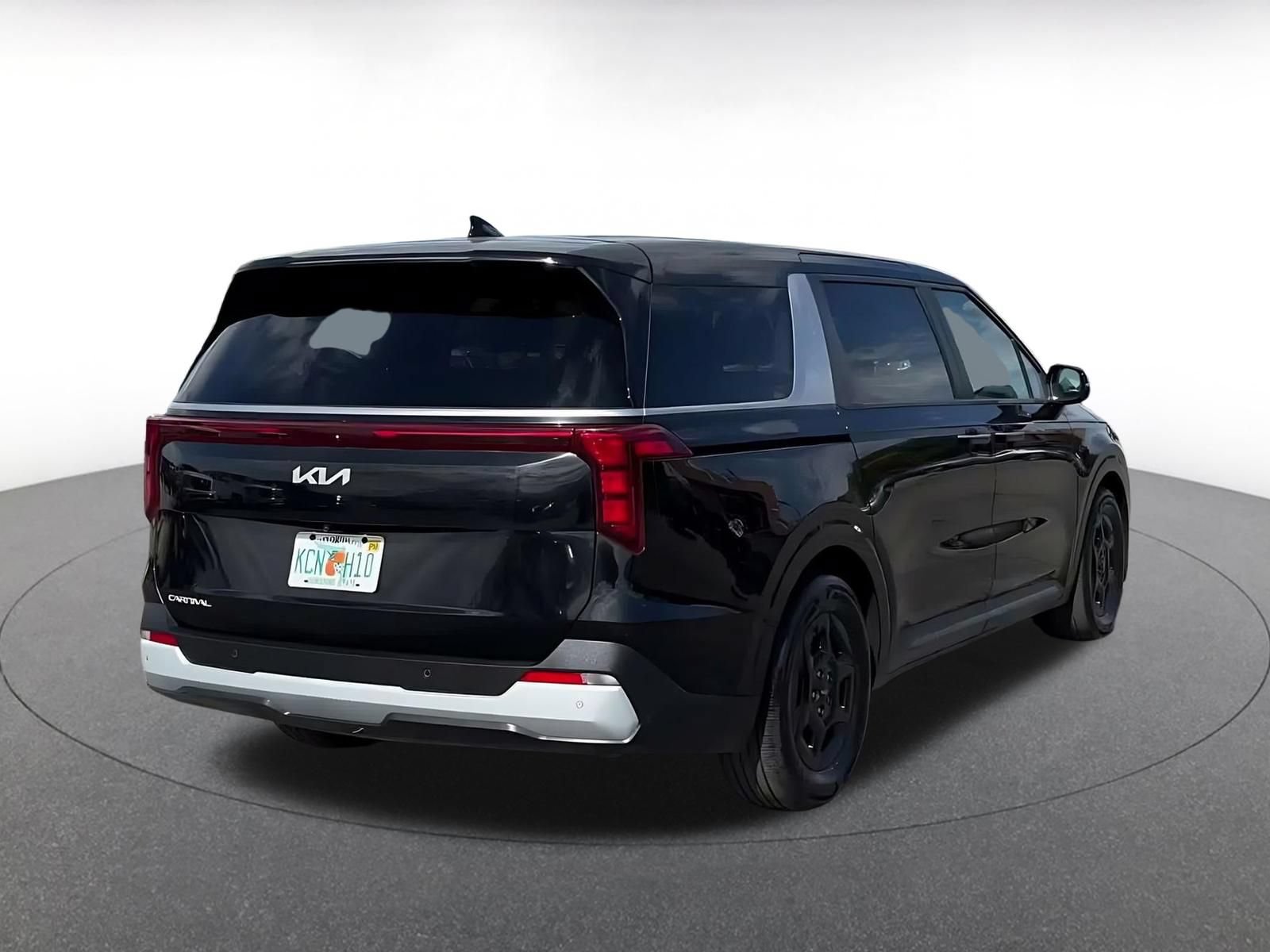 Thumbnail: 2026 Kia Carnival - 13
