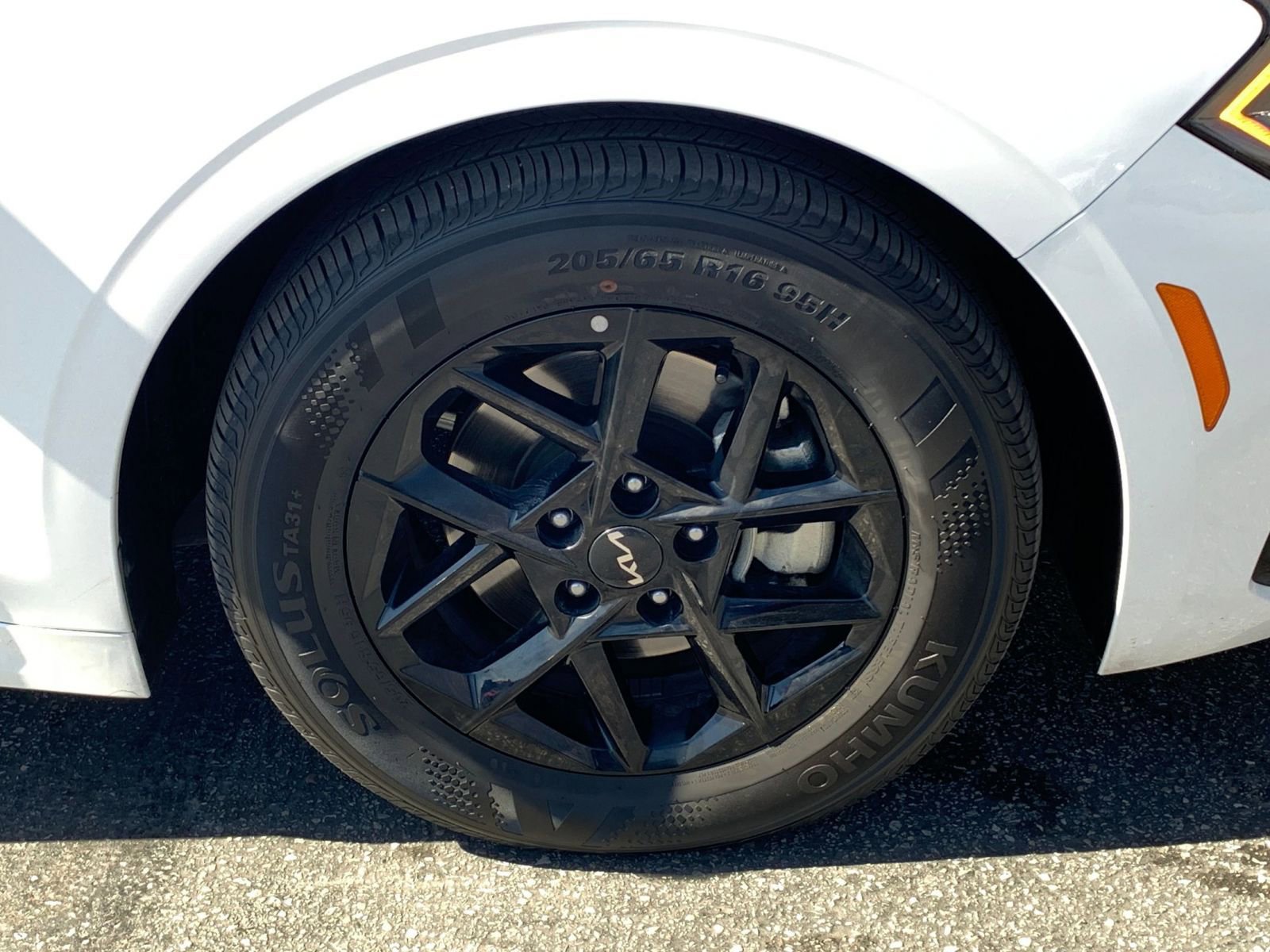 Thumbnail: 2025 Kia K5 - 30