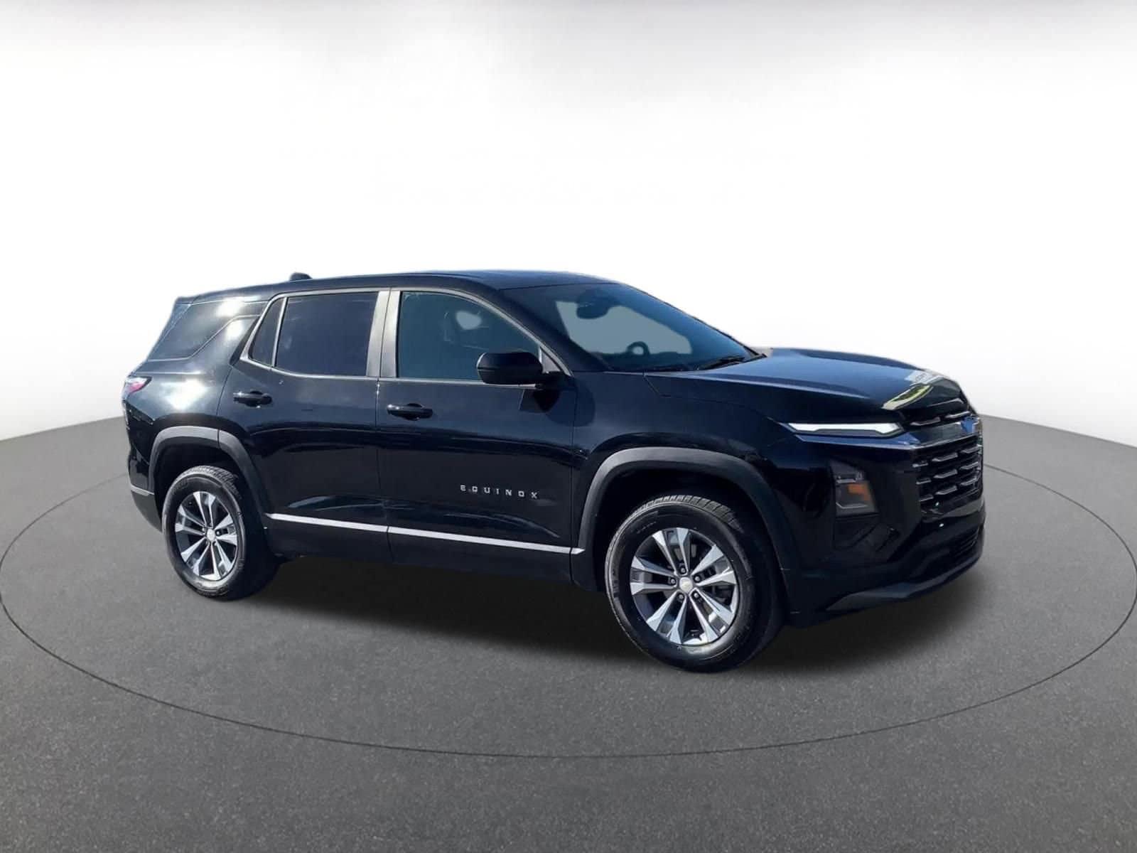 Thumbnail: 2025 Chevrolet Equinox - 2