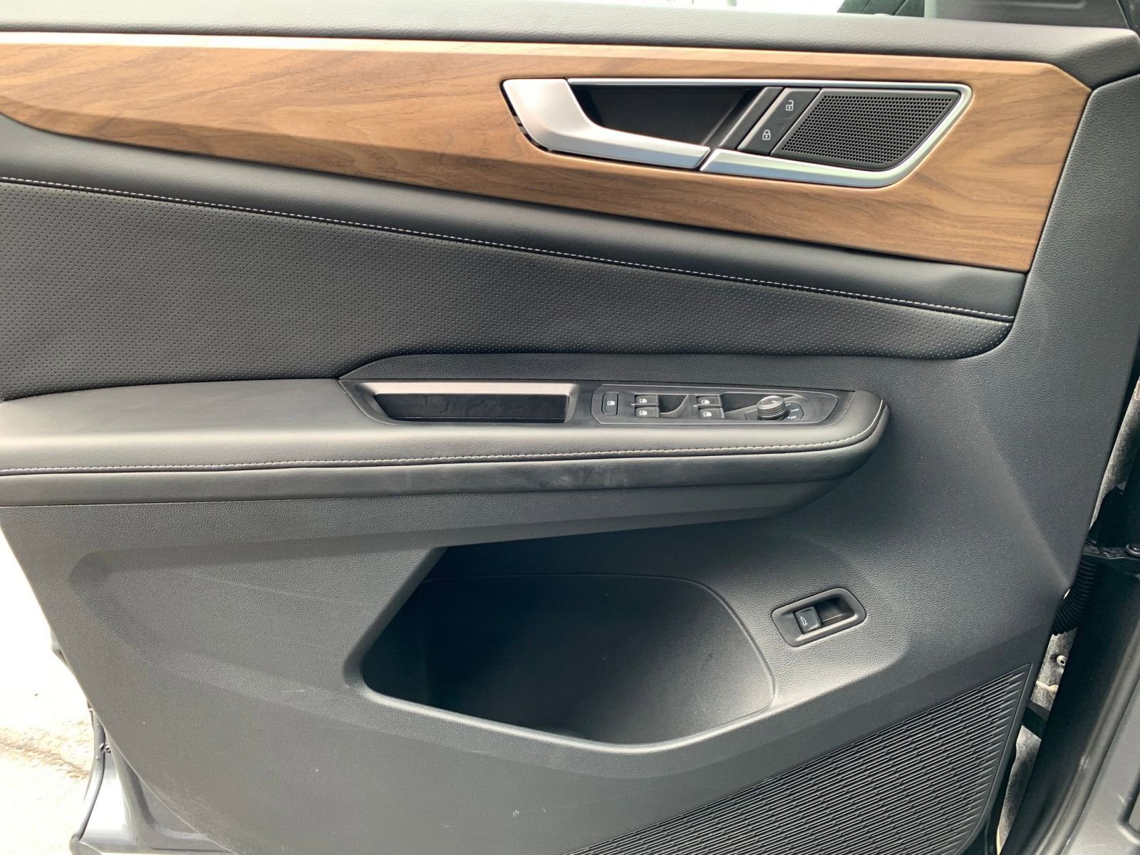 Thumbnail: 2024 Volkswagen Atlas - 20