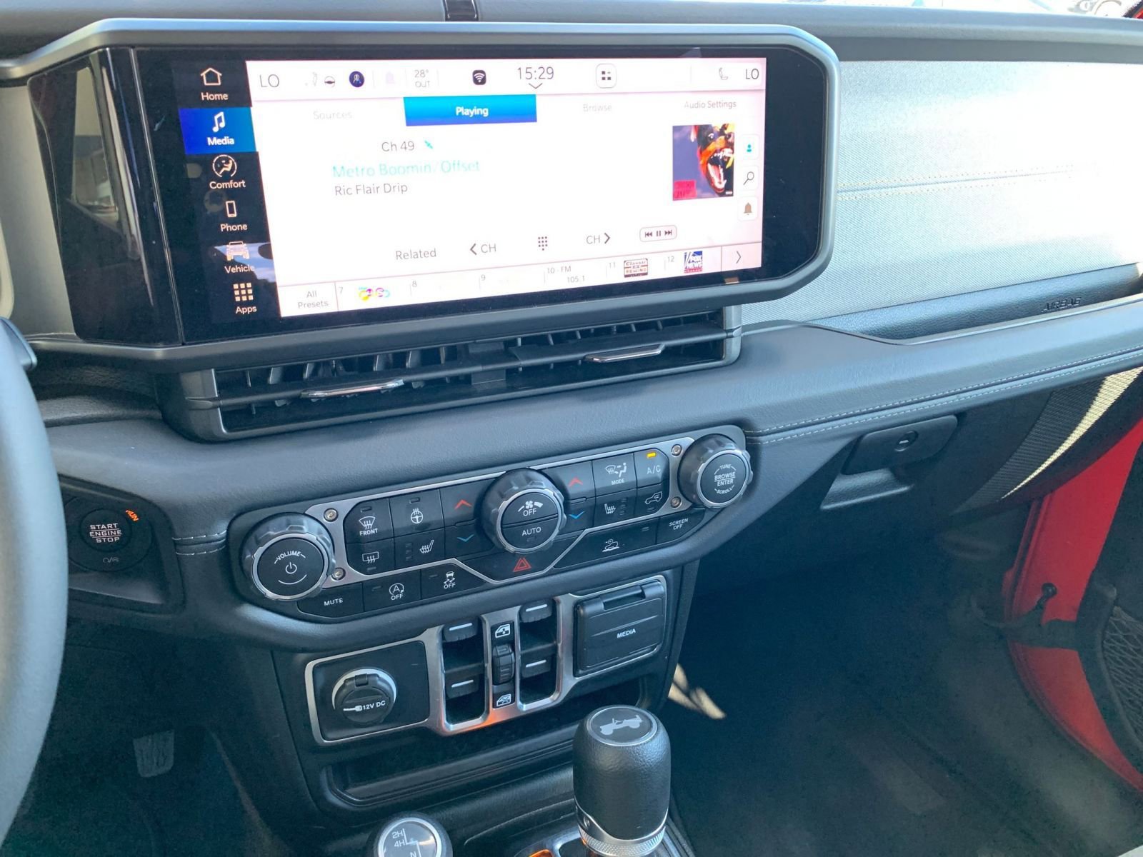 Thumbnail: 2025 Jeep Wrangler - 18