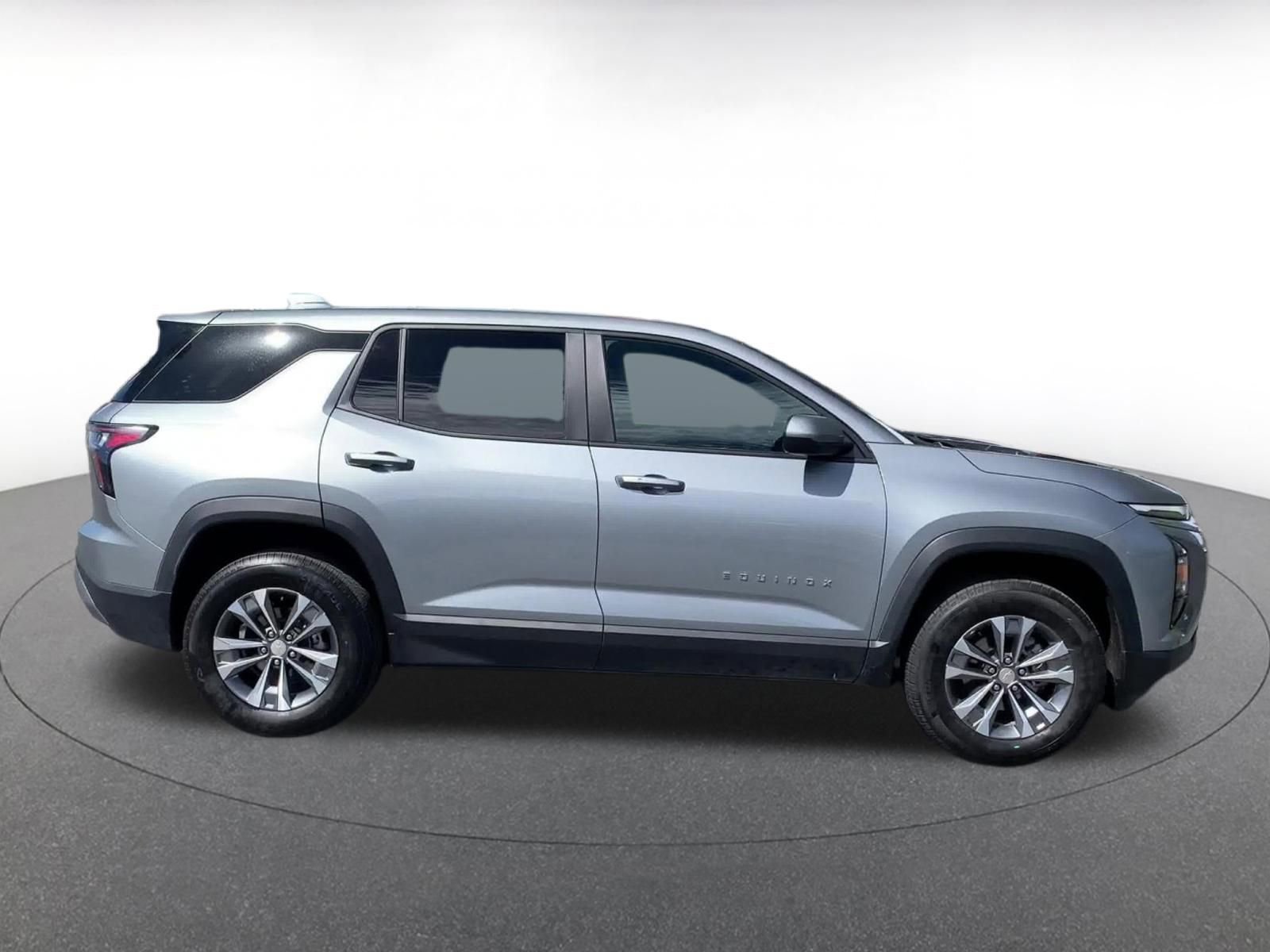 Thumbnail: 2025 Chevrolet Equinox - 16