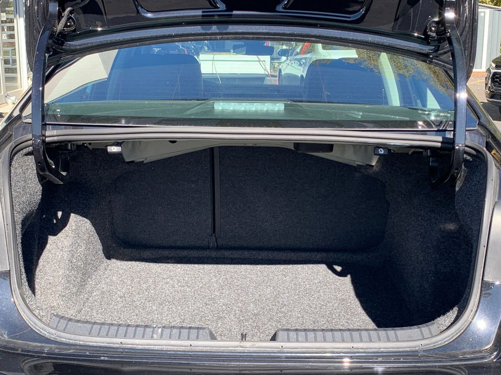 Thumbnail: 2025 Volkswagen Jetta - 30