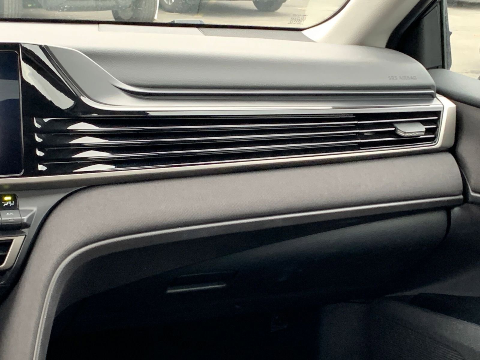 Thumbnail: 2025 Toyota Camry - 34