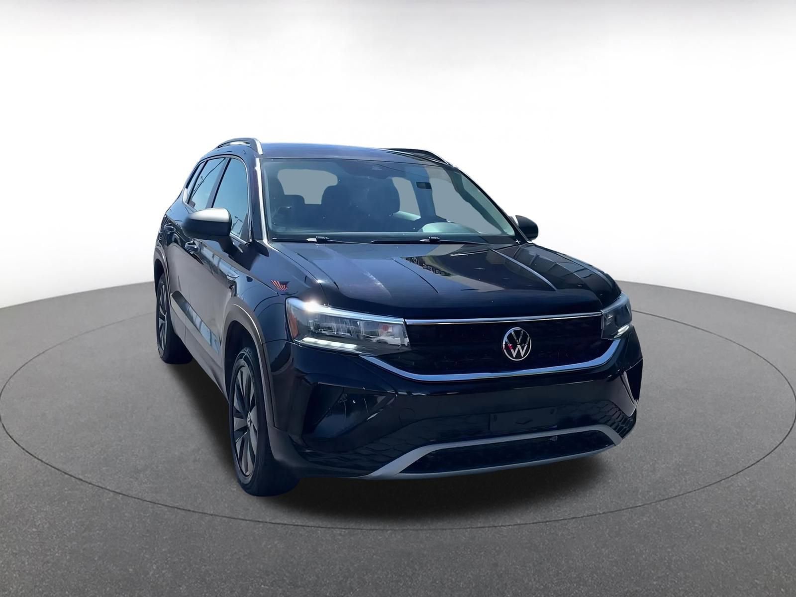 Thumbnail: 2024 Volkswagen Taos - 3