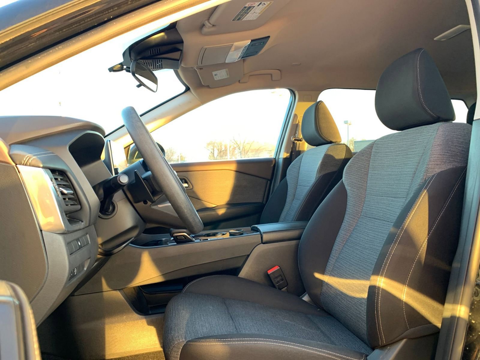 Thumbnail: 2023 Nissan Rogue - 27