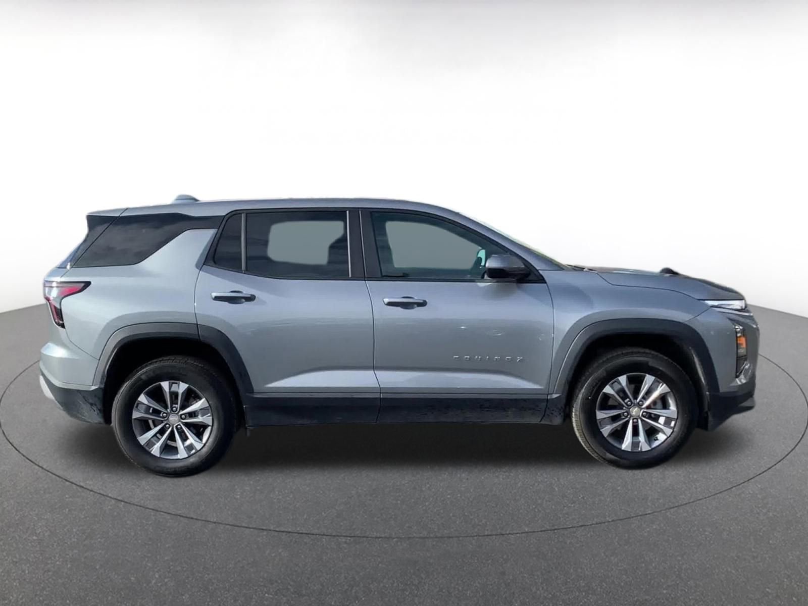 Thumbnail: 2025 Chevrolet Equinox - 16