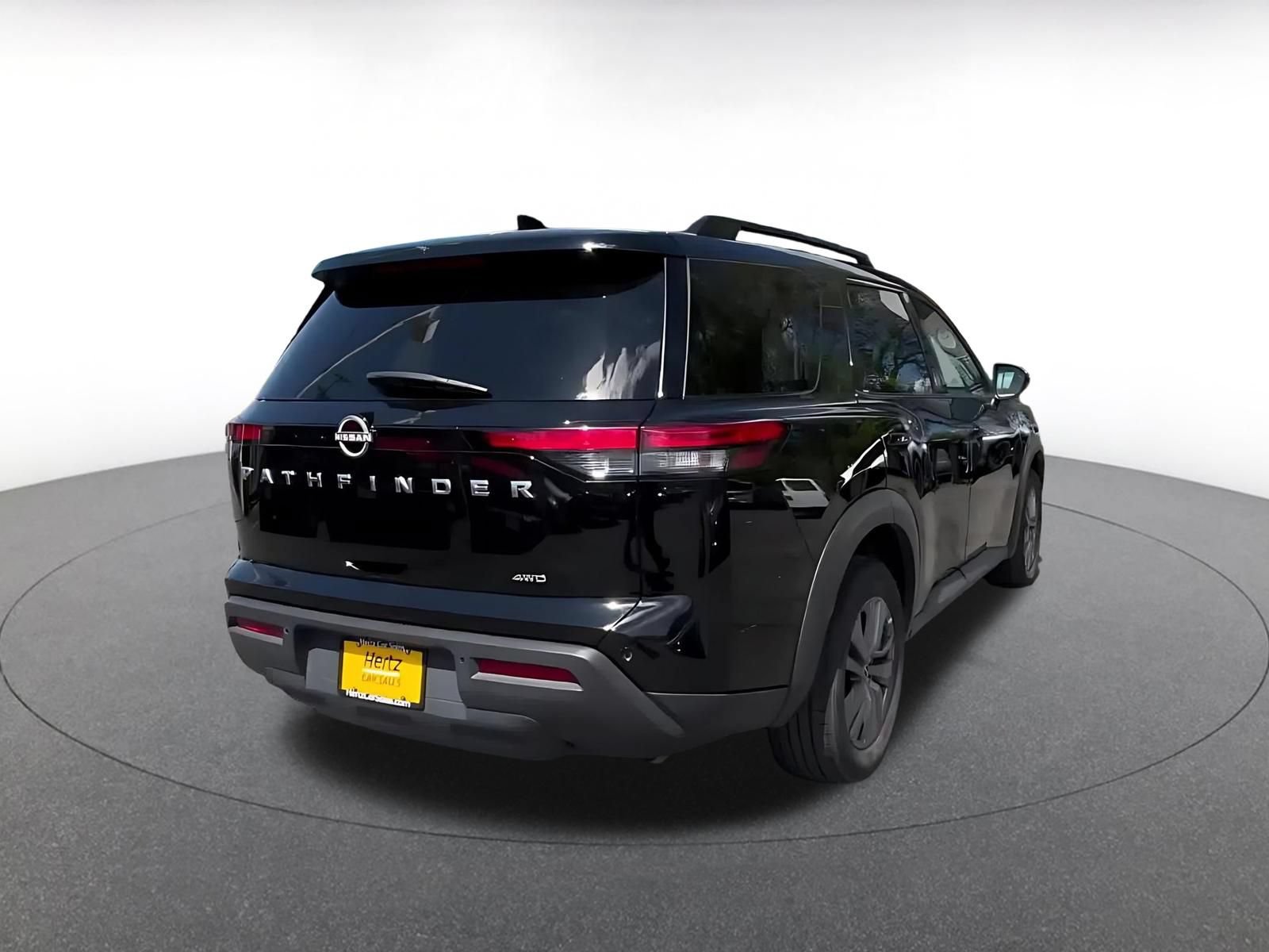 Thumbnail: 2025 Nissan Pathfinder - 13