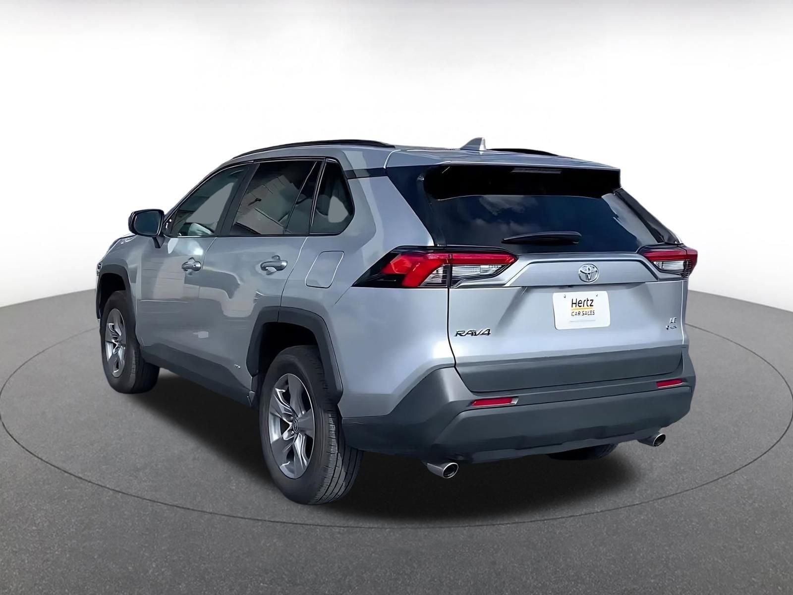 Thumbnail: 2025 Toyota RAV4 - 11