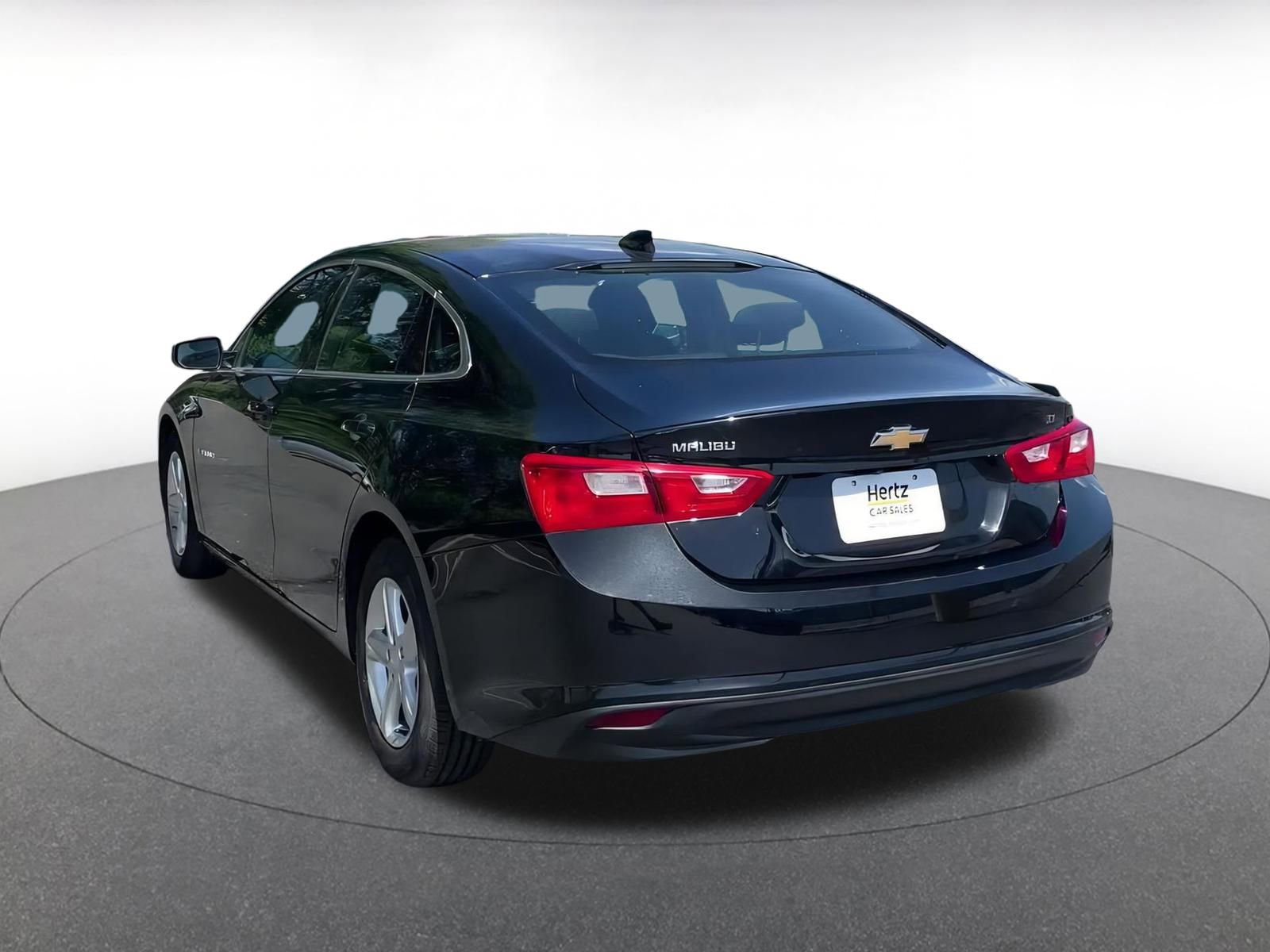 Thumbnail: 2023 Chevrolet Malibu - 11