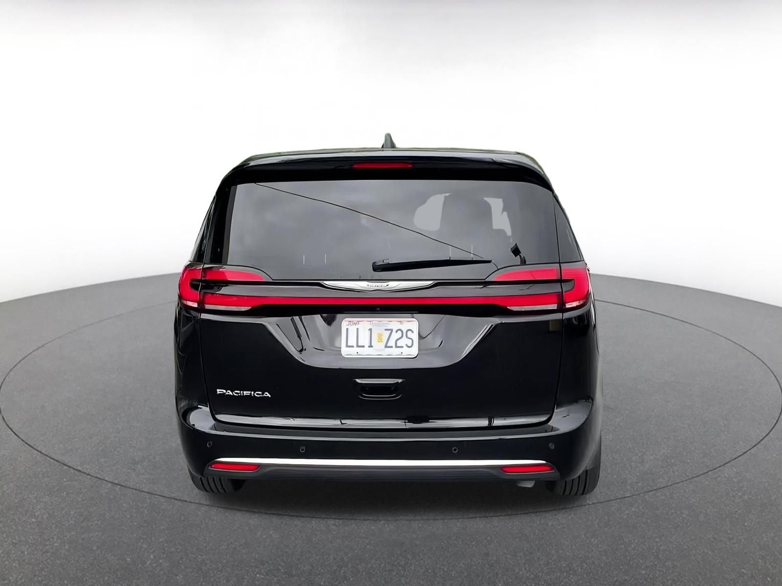 Thumbnail: 2024 Chrysler Pacifica - 12
