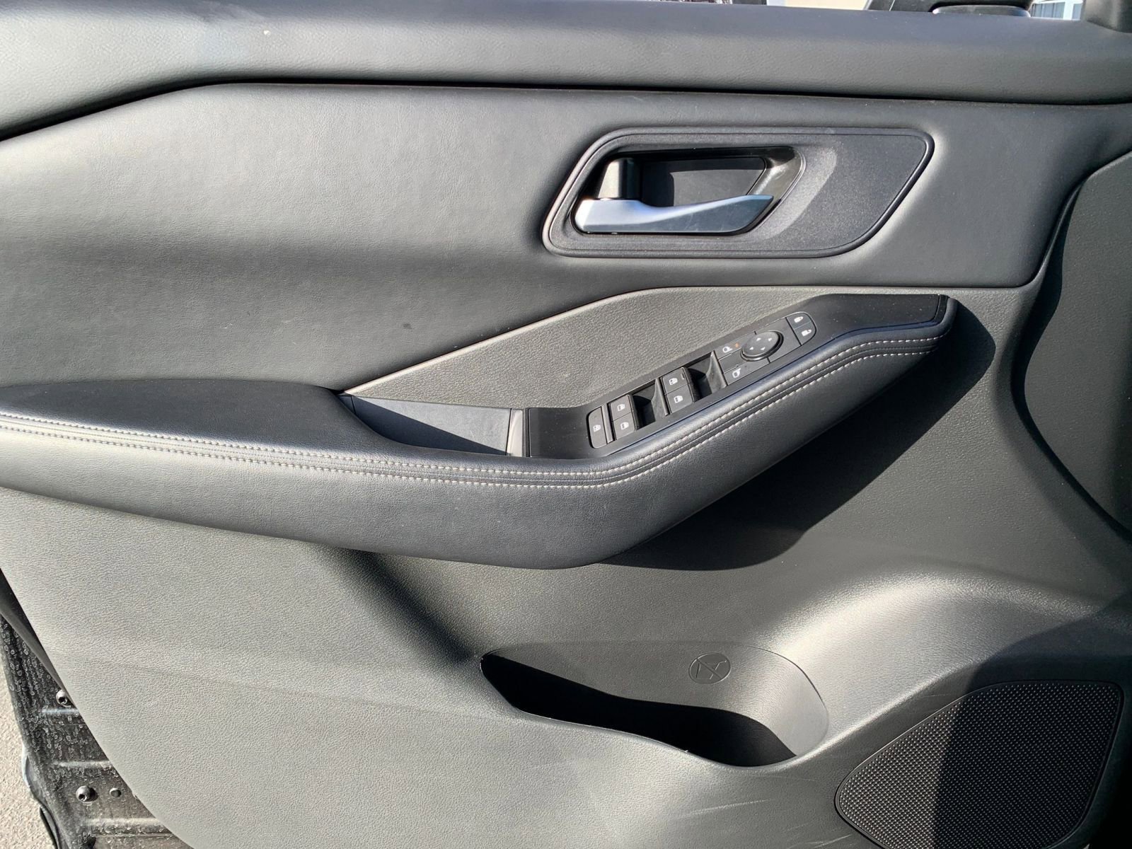 Thumbnail: 2025 Nissan Rogue - 18