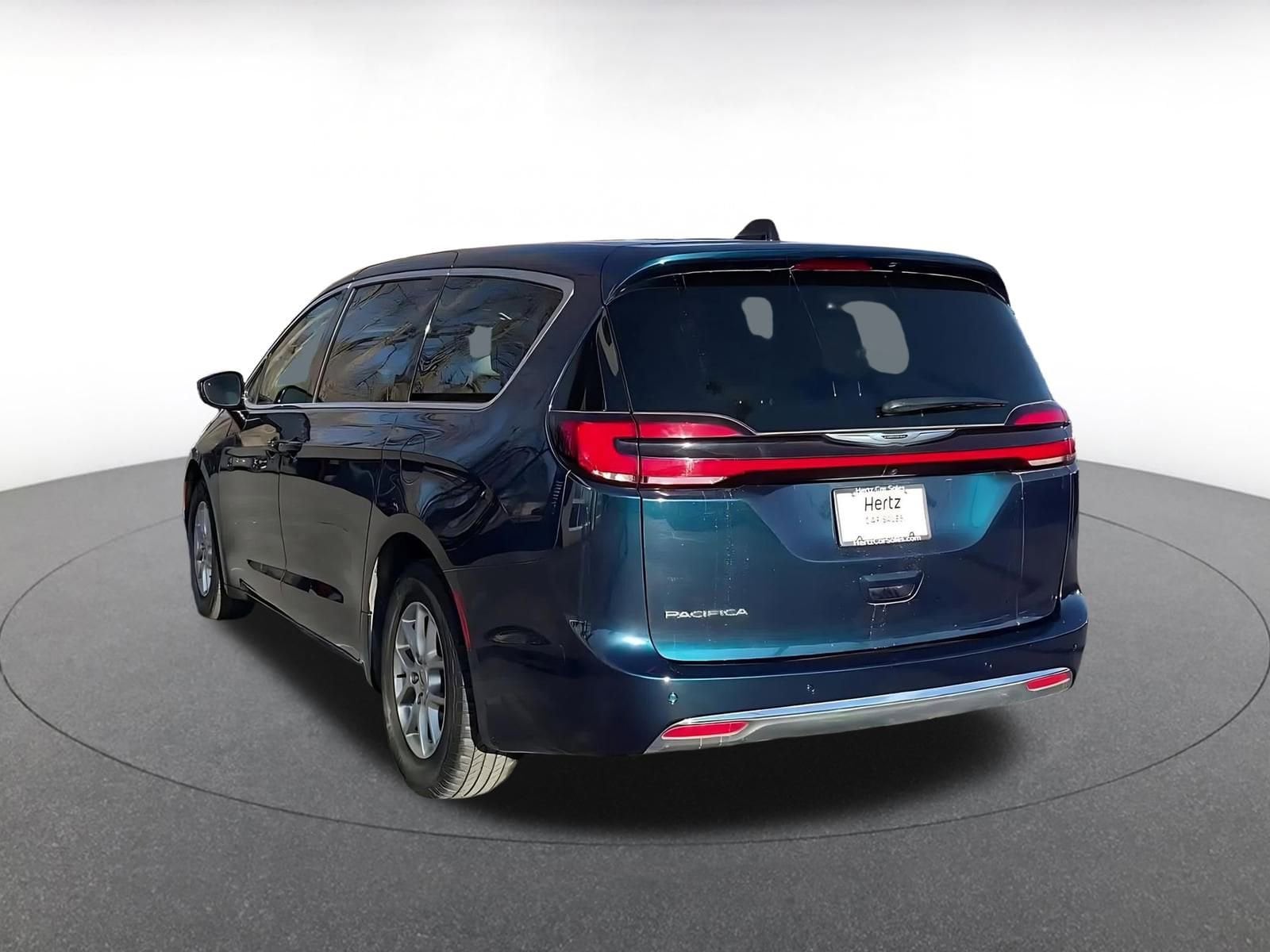 Thumbnail: 2025 Chrysler Pacifica - 11