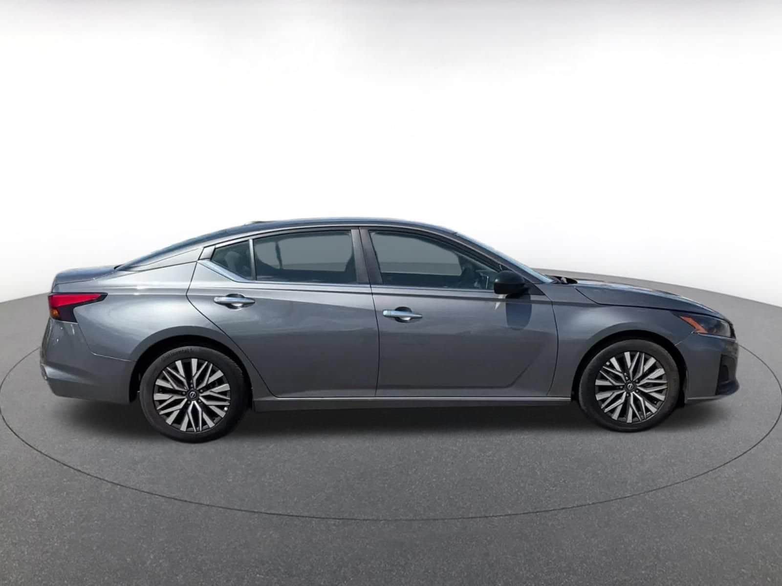 Thumbnail: 2025 Nissan Altima - 15