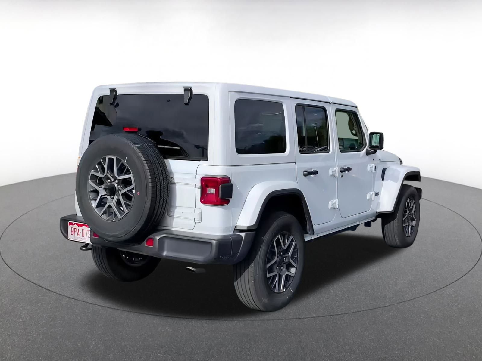 Thumbnail: 2025 Jeep Wrangler - 14