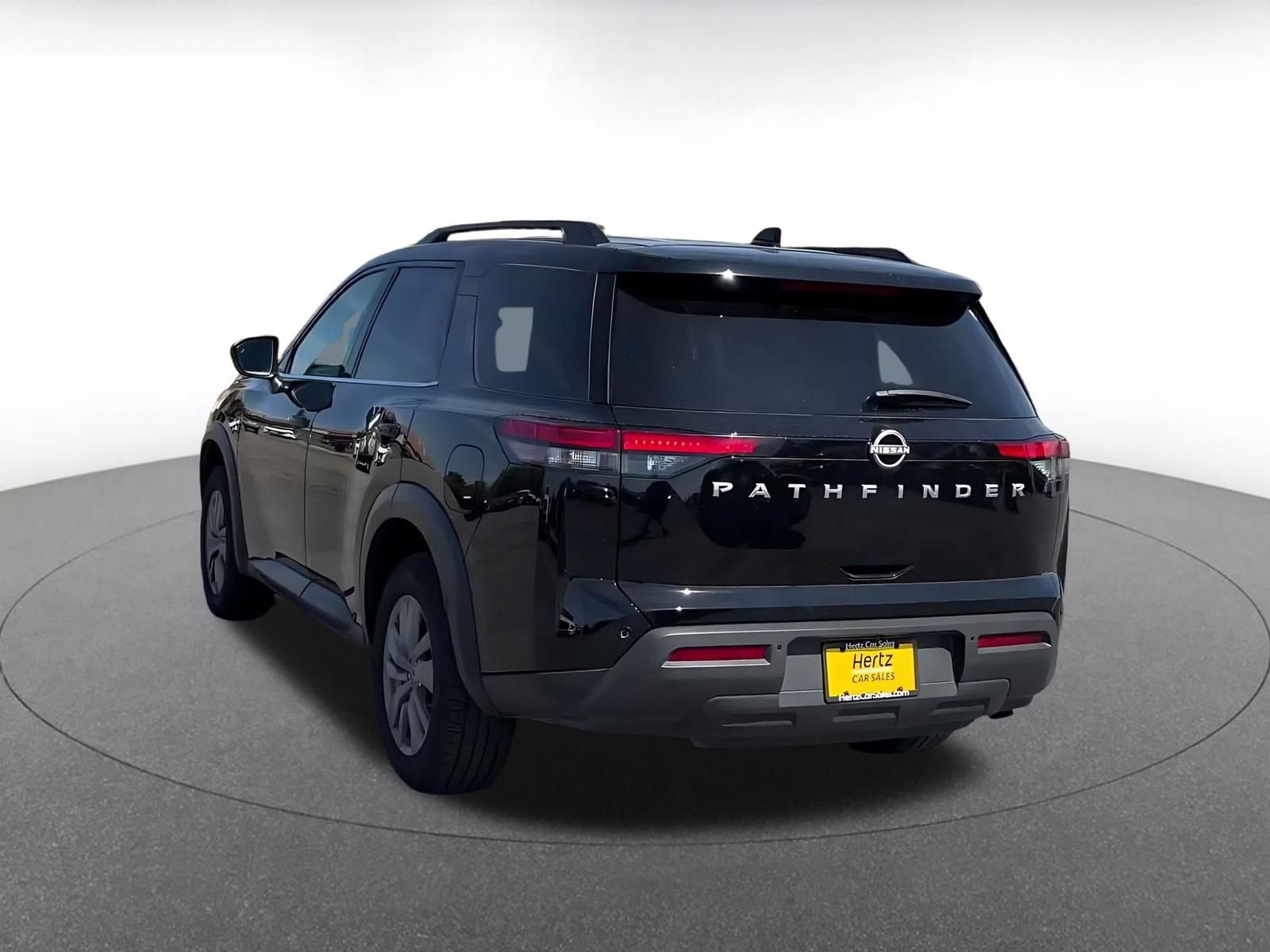 Thumbnail: 2025 Nissan Pathfinder - 10