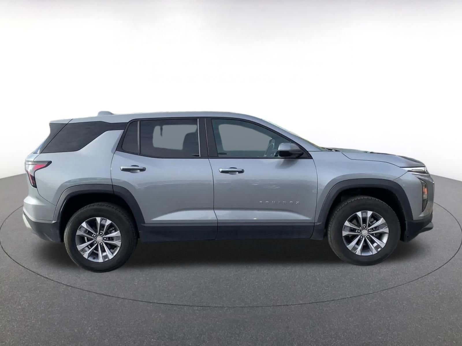 Thumbnail: 2025 Chevrolet Equinox - 16