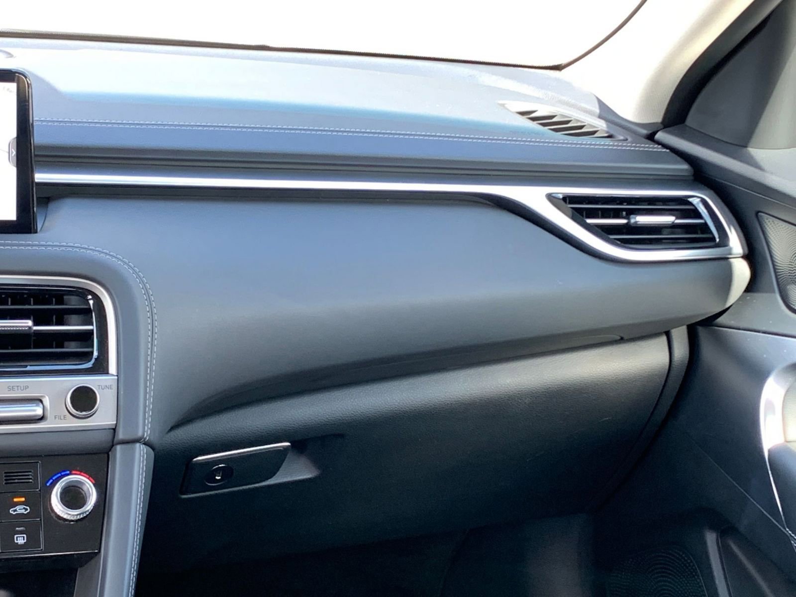 Thumbnail: 2025 Genesis G70 - 35