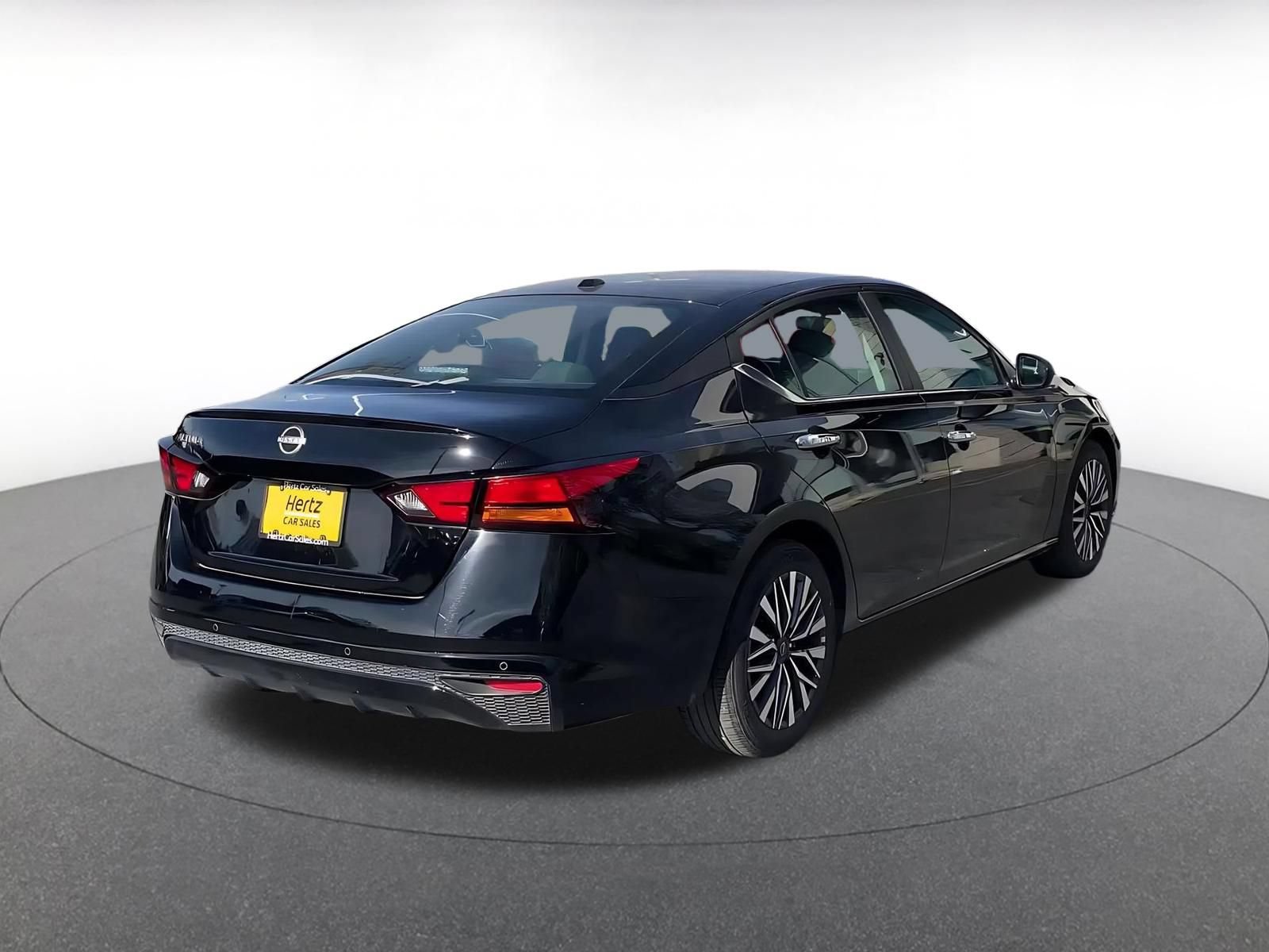 Thumbnail: 2025 Nissan Altima - 11