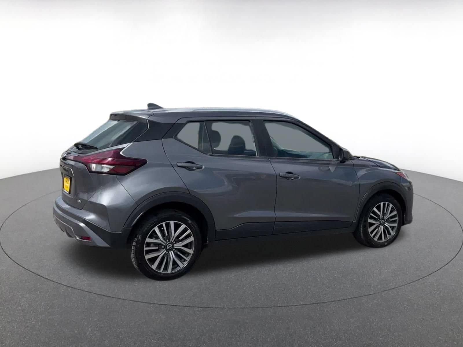 Thumbnail: 2024 Nissan Kicks - 12