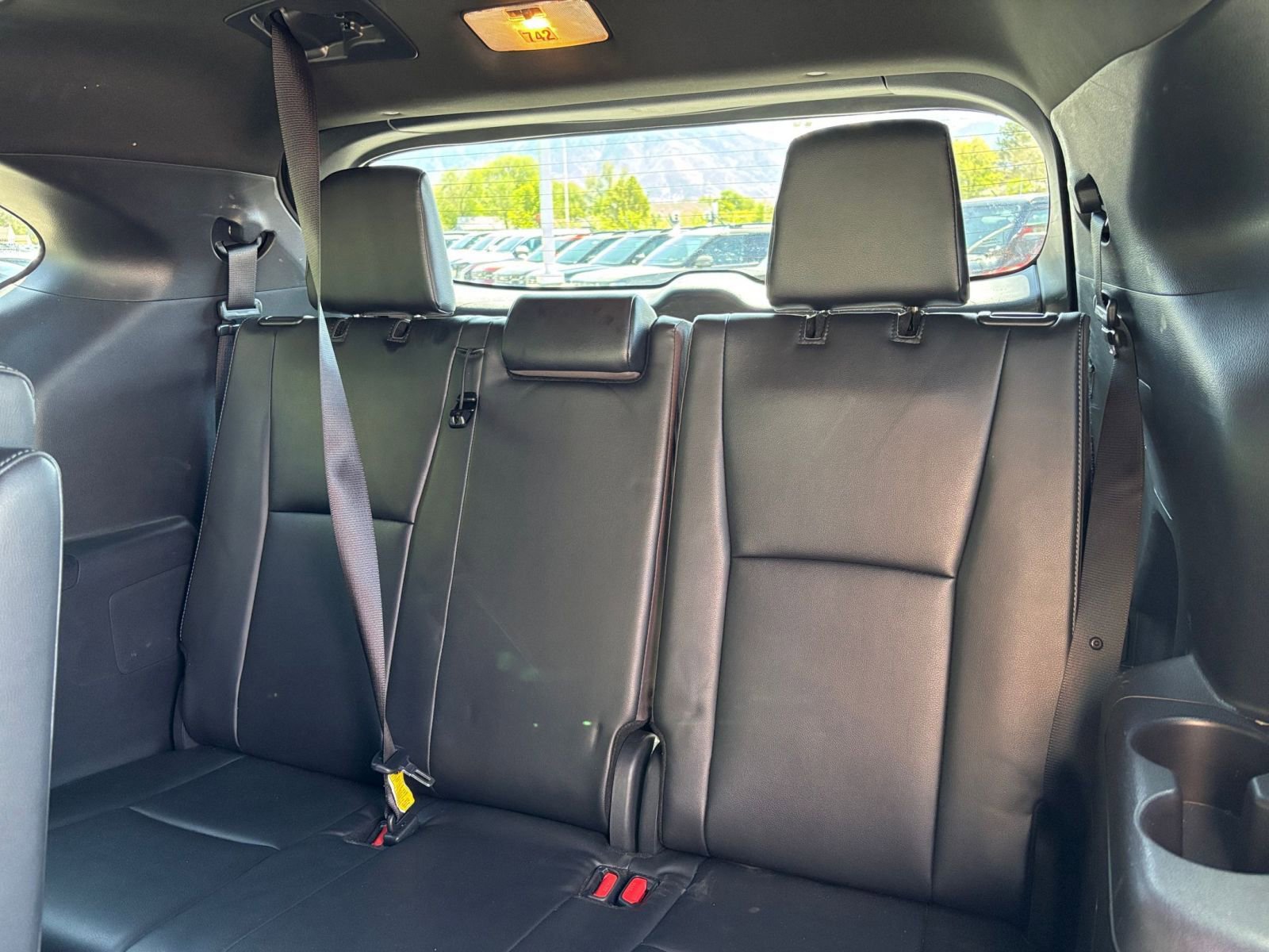 Thumbnail: 2025 Toyota Highlander - 31