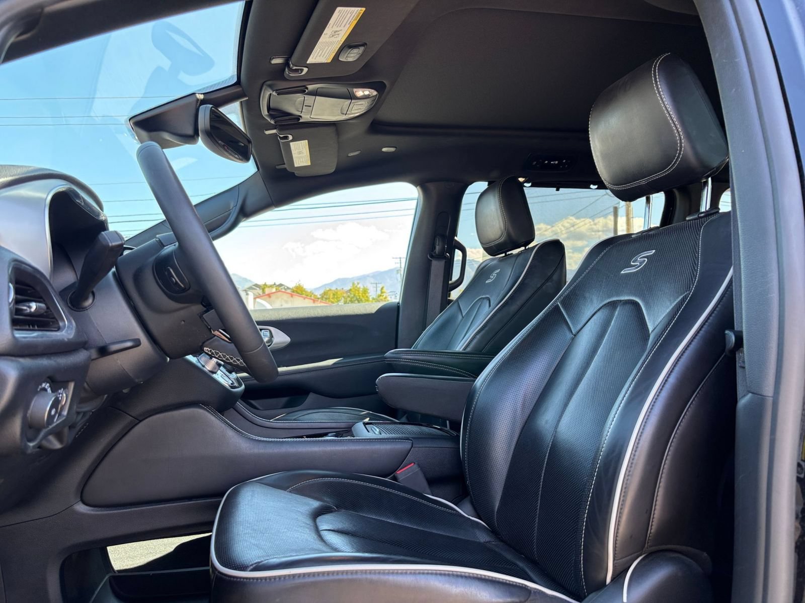 Thumbnail: 2025 Chrysler Pacifica - 29