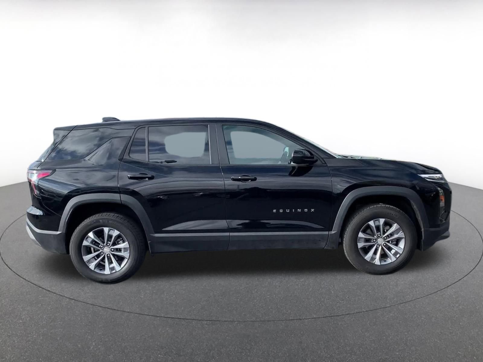 Thumbnail: 2025 Chevrolet Equinox - 16